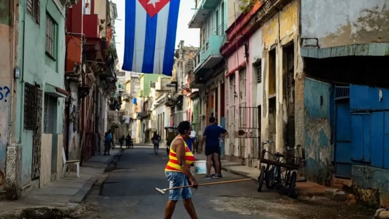 Cuba: Se espera que la economía se contraiga hasta un 2% en 2023